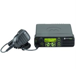 摩托罗拉XiR M8260/M8268数字车载台350兆车载台/40W大功率带GPS